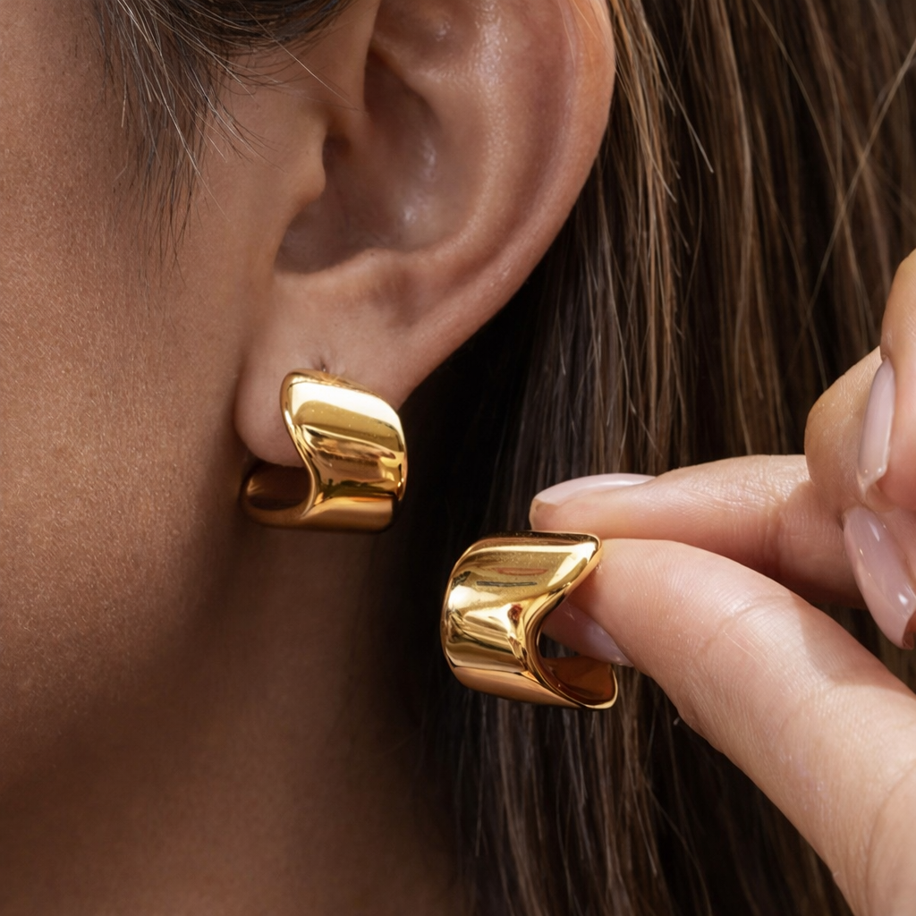 Solene C-Shape Earrings