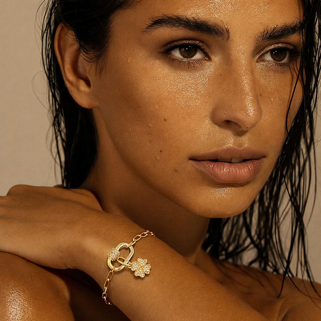 Lumé Clover Charm Bracelet
